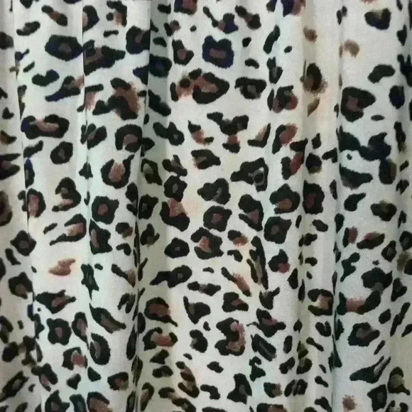 Isabella Rodriguez leopard print top size PL elastic sleeve and waist L - Picture 4 of 5